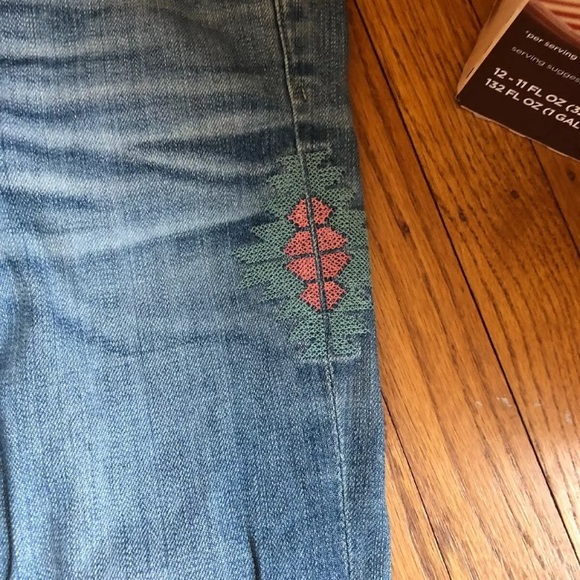 AG Jeans - Picture 6 of 6